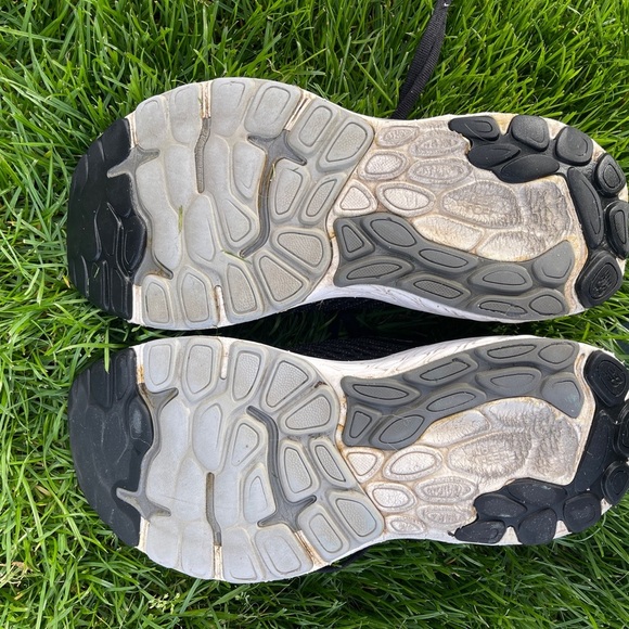 New Balance 860 Black Runners Size 8 - Picture 3 of 7